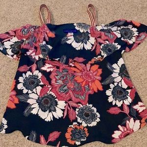 3 for $15 Simply styled blue blouse with flowers